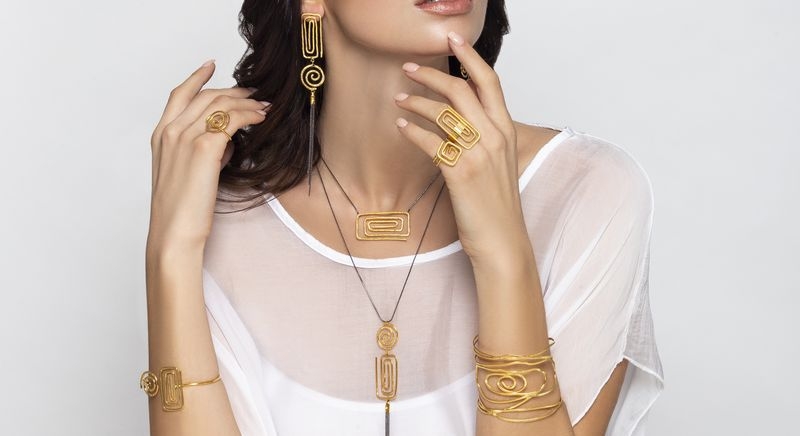 Grecian Chic Collection